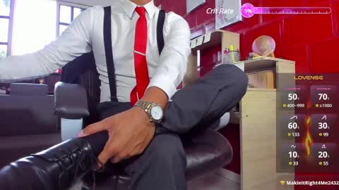 Snapshot of hiddenoffice chatting on 01.09.25 George online show from 01.09.25