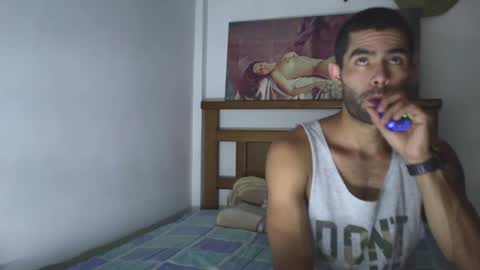 hideonbush online show from 10.10.25