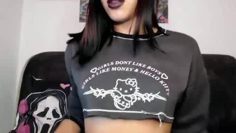 Snapshot of higanbana_666 chatting on 09.21.25 higanbana_666 online show from 09.21.25