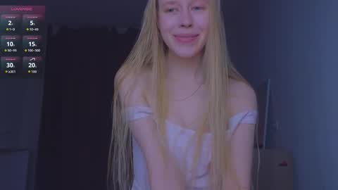 Chloe online show from 10.17.25