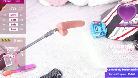 Snapshot of hikiko_doll_ chatting on 02.26.26 Call me hikiko or kiko online show from 02.26.26