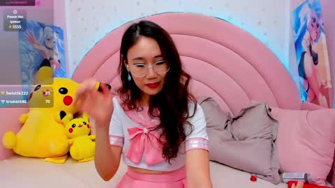 Snapshot of hikori_ chatting on 12.21.24 Hikori online show from 12.21.24