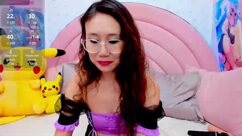 Snapshot of hikori_ chatting on 02.19.25 Hikori online show from 02.19.25