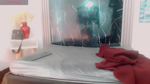 Hilary Avilan online show from 04.13.26