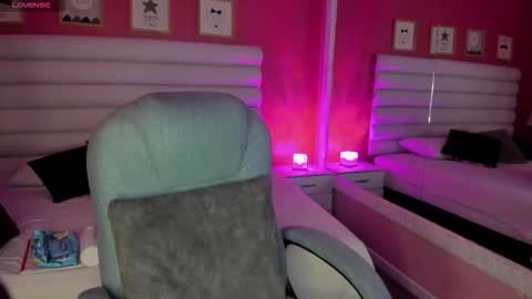 hilary_tailor online show from 10.10.25