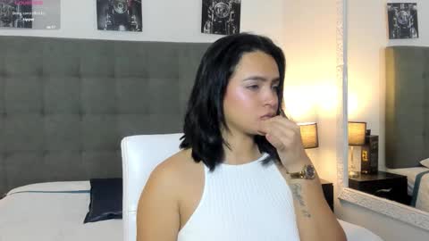 hilary_tailor online show from 03.03.26