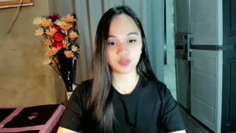 hilarymolly online show from 02.12.26