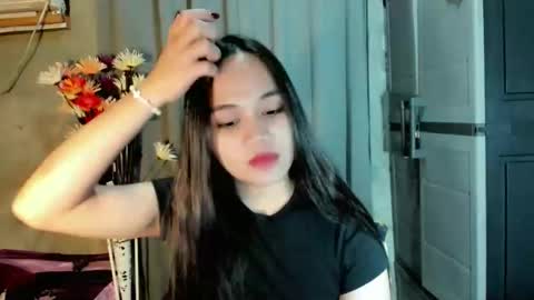 hilarymolly online show from 04.10.26