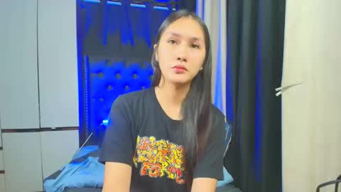 yuricah online show from 11.18.25