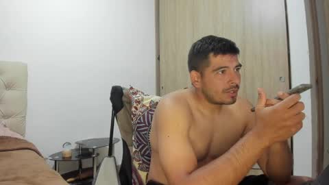 Snapshot of himoreno97 chatting on 05.10.26 Hi moreno online show from 05.10.26