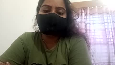 himuhimu22 online show from 10.16.25