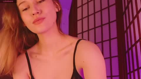 Hina online show from 12.25.24