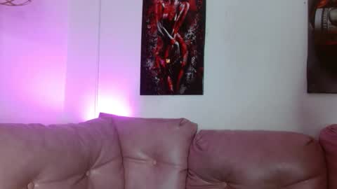 Snapshot of hinataleecs chatting on 12.14.25 hinata lee online show from 12.14.25