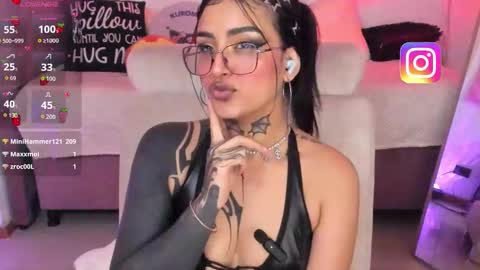  Karol  Independent Model online show from 11.27.25