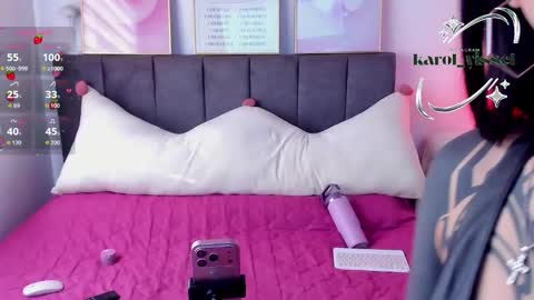  Karol  Independent Model online show from 02.28.26