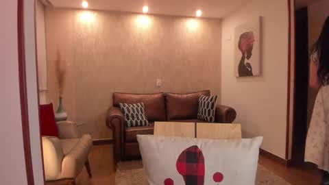 Hinnata online show from 01.13.25