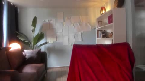 Hinnata online show from 10.21.25