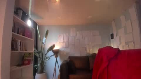 Hinnata online show from 12.19.25