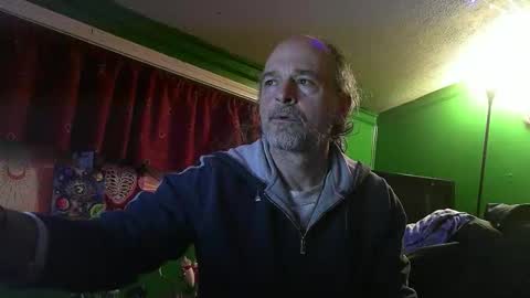 Snapshot of hippiedad333 chatting on 02.18.26 hippiedad333 online show from 02.18.26