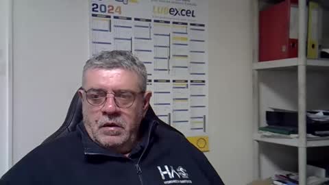 Snapshot of hippopotame17 chatting on 12.02.24 hippo online show from 12.02.24