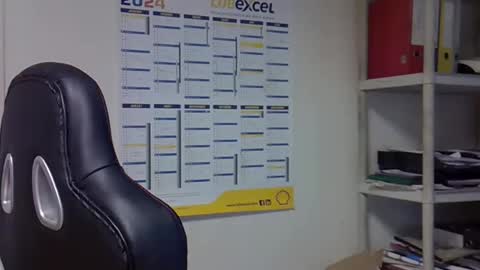 Snapshot of hippopotame17 chatting on 12.06.24 hippo online show from 12.06.24