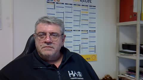 Snapshot of hippopotame17 chatting on 01.10.25 hippo online show from 01.10.25