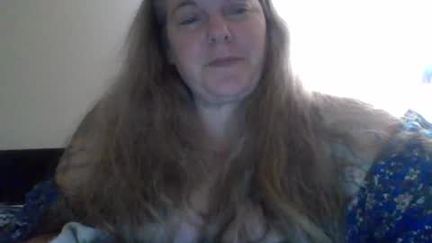 Snapshot of hippysnewhere chatting on 07.11.26 hippysnewhere online show from 07.11.26