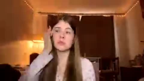 I am Amy ntmu Lets hit 10 Thumbs Up together online show from 02.01.26