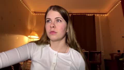 I am Amy ntmu Lets hit 10 Thumbs Up together online show from 02.25.26