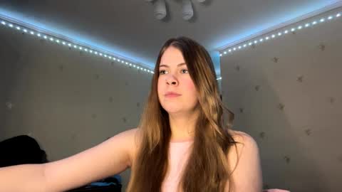 I am Amy ntmu Lets hit 10 Thumbs Up together online show from 04.02.26