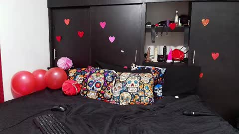 Snapshot of hiromidai chatting on 02.15.25 Elizabeth online show from 02.15.25