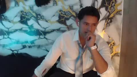 Snapshot of hiroshi_shen2 chatting on 08.03.26 hirosi shen online show from 08.03.26