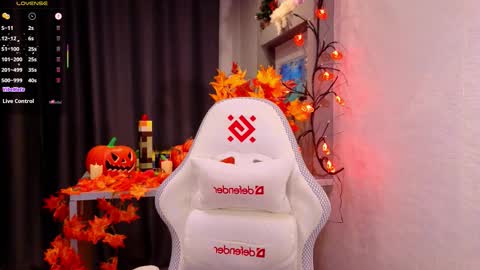 Ella online show from 10.25.25