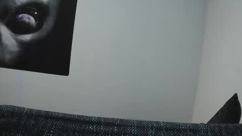 Snapshot of hlovescf chatting on 11.16.25 hlovescf online show from 11.16.25