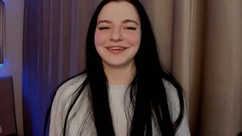 hloyalarguza online show from 03.25.26