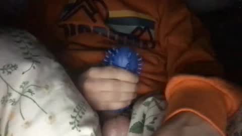 hockeyboi4354 online show from 10.05.25