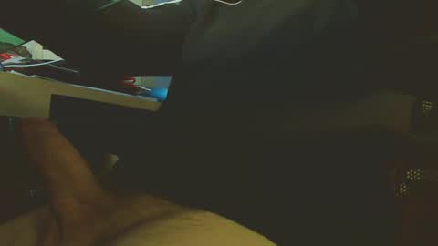 Snapshot of hockeybrad92 chatting on 03.06.25 Hairy Hockey Player 92 online show from 03.06.25