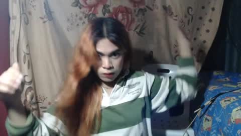 Snapshot of hoelyaurora chatting on 04.23.26 Aurora3 online show from 04.23.26