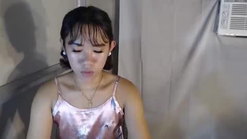 Snapshot of hoelykarrie chatting on 11.15.25 Karrie3 online show from 11.15.25