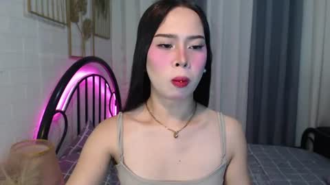 Snapshot of hoelymolly chatting on 07.01.26 hoelymolly online show from 07.01.26