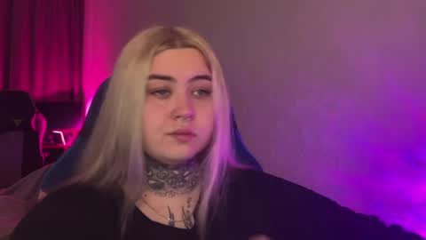 Snapshot of hoffmanite chatting on 04.07.26 hoffmanite online show from 04.07.26