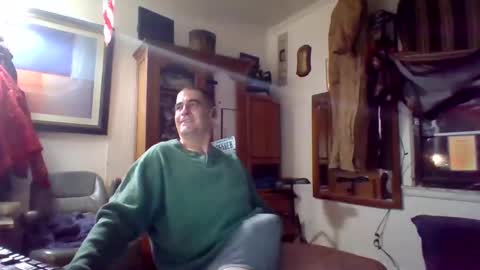 Snapshot of hoglegg99384194 chatting on 12.24.24 hoglegg99384194 online show from 12.24.24