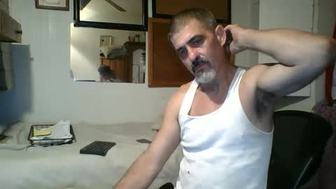 Snapshot of hoglegg99384194 chatting on 09.20.25 hoglegg99384194 online show from 09.20.25