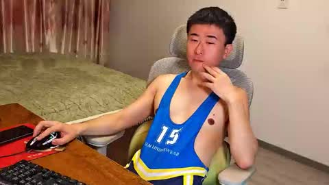 Snapshot of hoho7619 chatting on 10.26.25 shy boi online show from 10.26.25