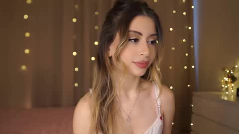 Moni Monica online show from 01.14.26