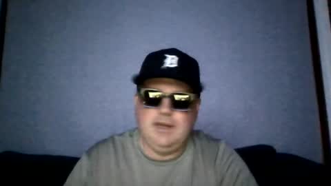 Snapshot of holden_minutz chatting on 06.24.26 holden_minutz online show from 06.24.26