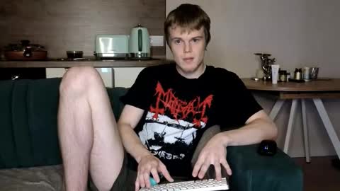 Snapshot of holdonbitch chatting on 09.16.25 Misha and Stacy online show from 09.16.25