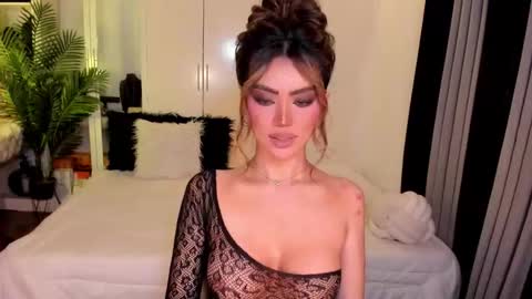 Ms. Laura online show from 09.21.25