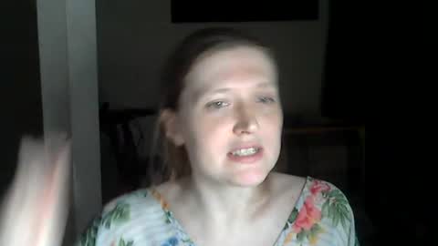 Snapshot of holistic_woman chatting on 07.02.26 holistic_woman online show from 07.02.26