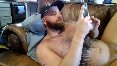 Snapshot of hollemanjustin99 chatting on 10.21.25 Jjjmoney93 online show from 10.21.25